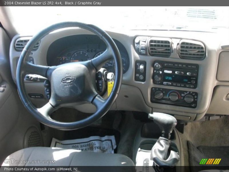 Black / Graphite Gray 2004 Chevrolet Blazer LS ZR2 4x4