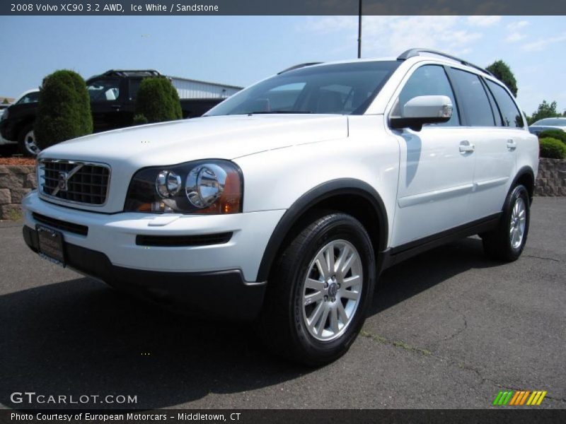 Ice White / Sandstone 2008 Volvo XC90 3.2 AWD