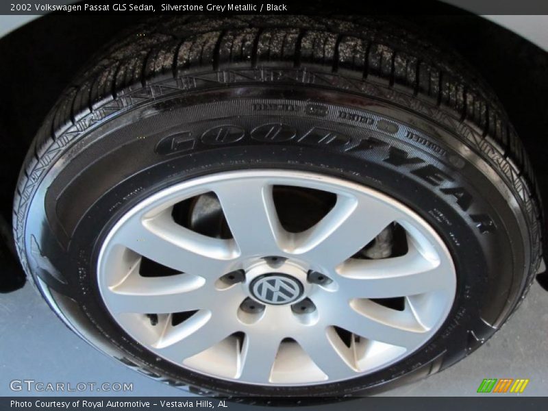 Silverstone Grey Metallic / Black 2002 Volkswagen Passat GLS Sedan