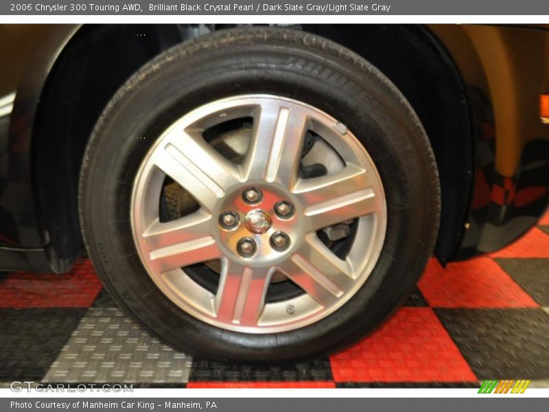 Brilliant Black Crystal Pearl / Dark Slate Gray/Light Slate Gray 2006 Chrysler 300 Touring AWD