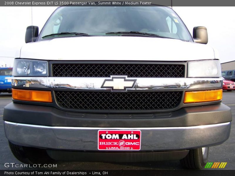 Summit White / Medium Pewter 2008 Chevrolet Express EXT LS 3500 Passenger Van