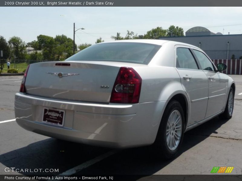 Bright Silver Metallic / Dark Slate Gray 2009 Chrysler 300 LX