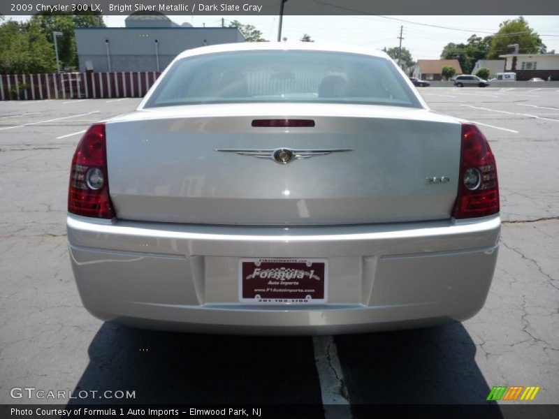 Bright Silver Metallic / Dark Slate Gray 2009 Chrysler 300 LX