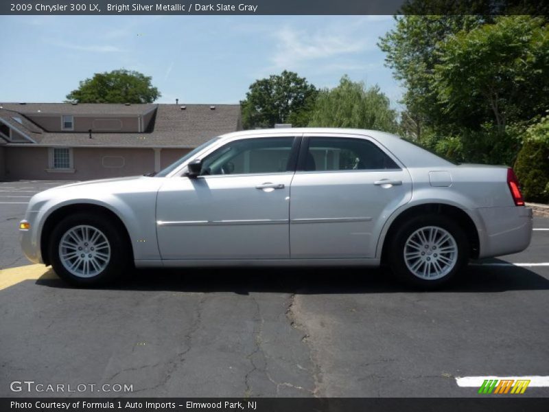 Bright Silver Metallic / Dark Slate Gray 2009 Chrysler 300 LX