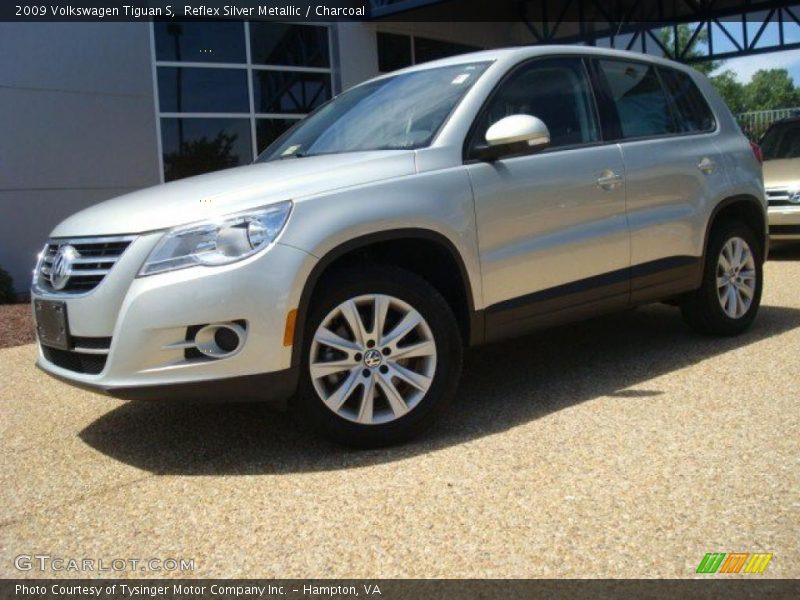 Reflex Silver Metallic / Charcoal 2009 Volkswagen Tiguan S