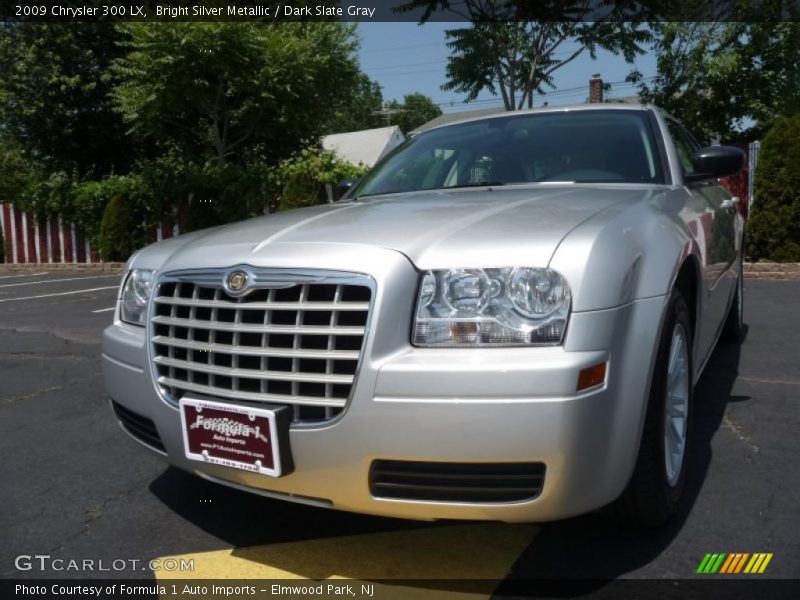 Bright Silver Metallic / Dark Slate Gray 2009 Chrysler 300 LX