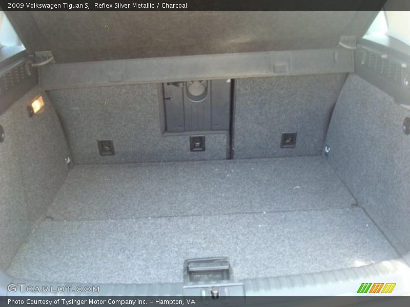 Reflex Silver Metallic / Charcoal 2009 Volkswagen Tiguan S