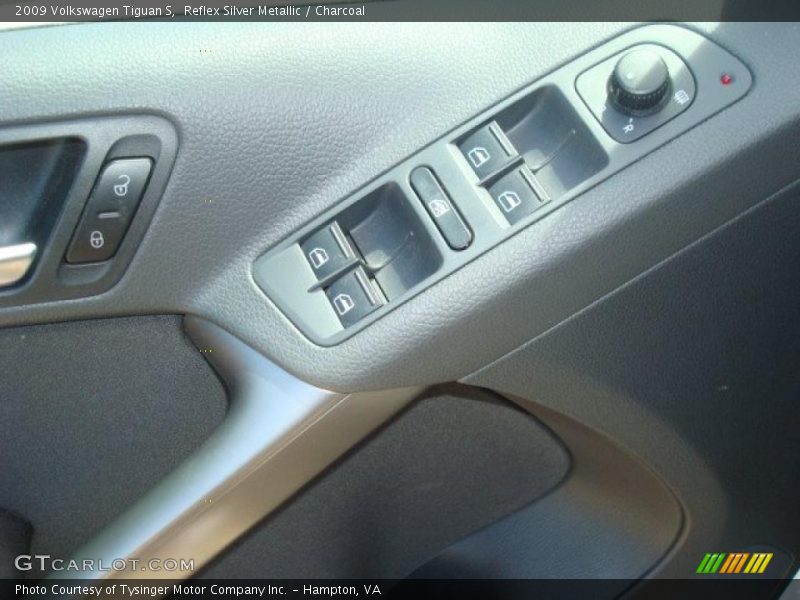 Reflex Silver Metallic / Charcoal 2009 Volkswagen Tiguan S