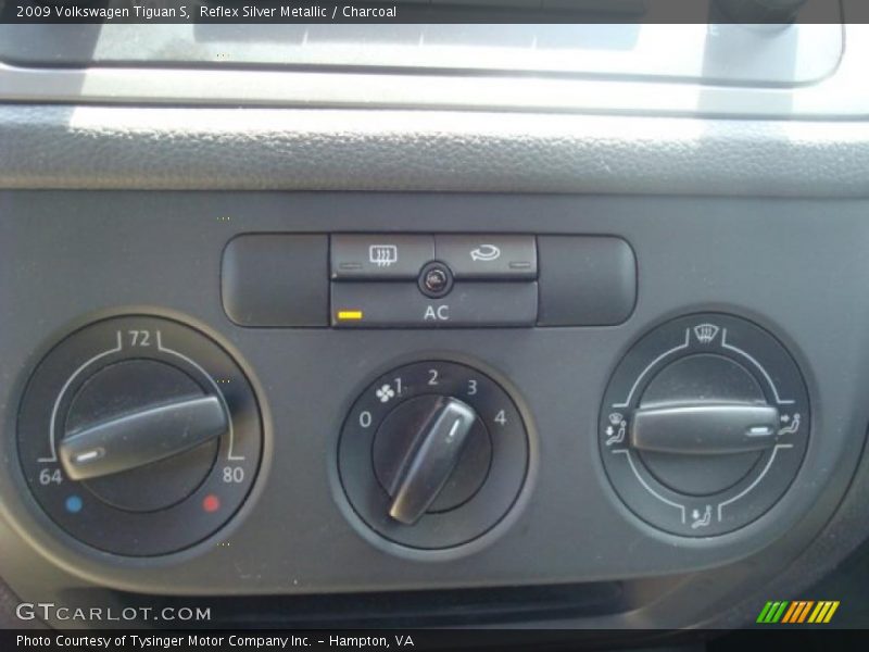 Reflex Silver Metallic / Charcoal 2009 Volkswagen Tiguan S