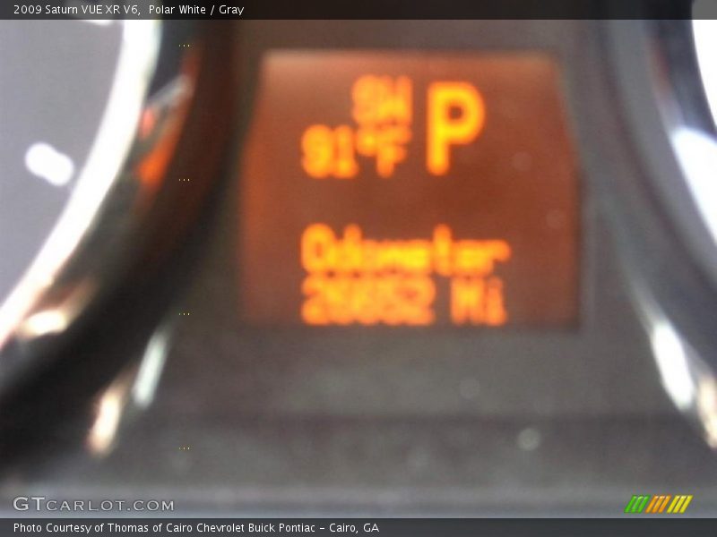 Polar White / Gray 2009 Saturn VUE XR V6