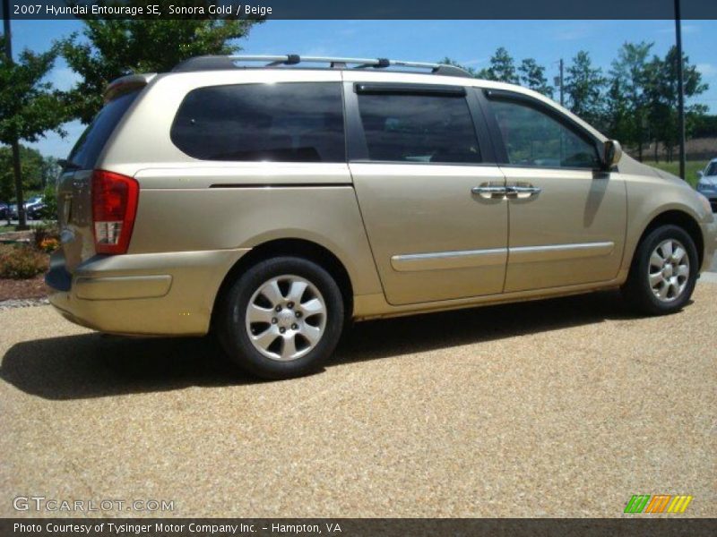 Sonora Gold / Beige 2007 Hyundai Entourage SE