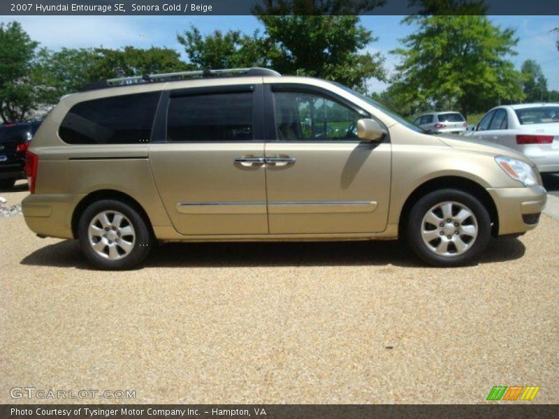 Sonora Gold / Beige 2007 Hyundai Entourage SE