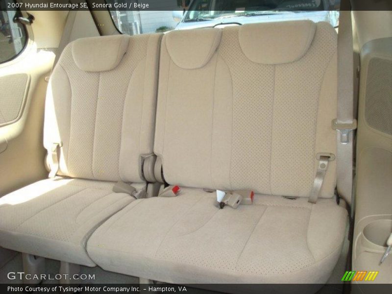 Sonora Gold / Beige 2007 Hyundai Entourage SE