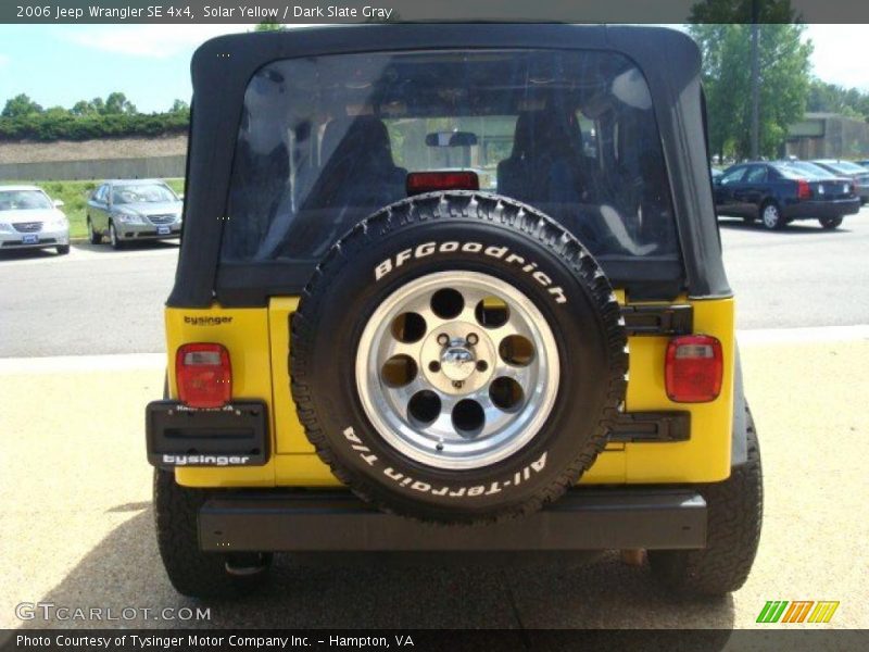 Solar Yellow / Dark Slate Gray 2006 Jeep Wrangler SE 4x4