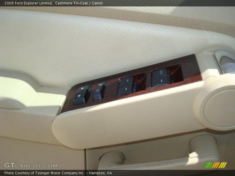 Cashmere Tri-Coat / Camel 2006 Ford Explorer Limited