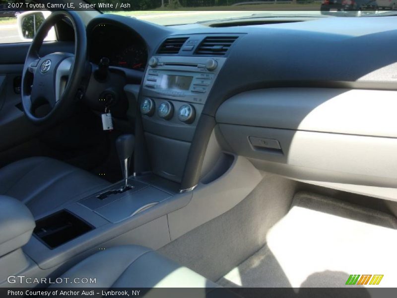 Super White / Ash 2007 Toyota Camry LE
