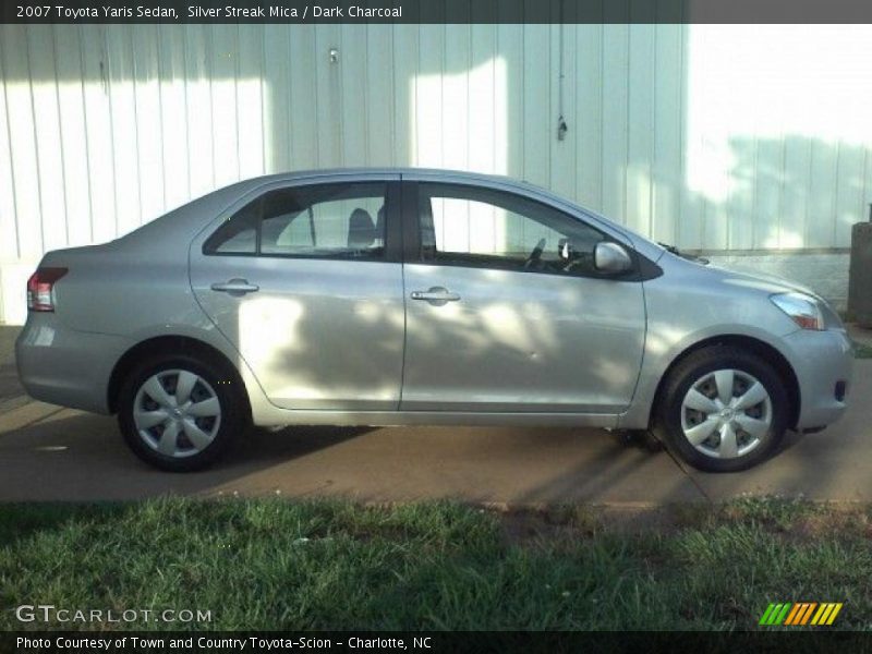 Silver Streak Mica / Dark Charcoal 2007 Toyota Yaris Sedan