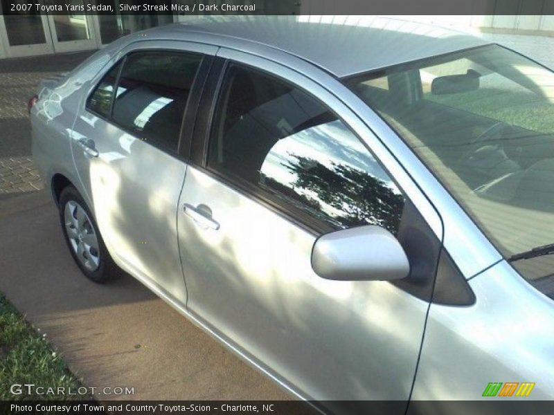 Silver Streak Mica / Dark Charcoal 2007 Toyota Yaris Sedan