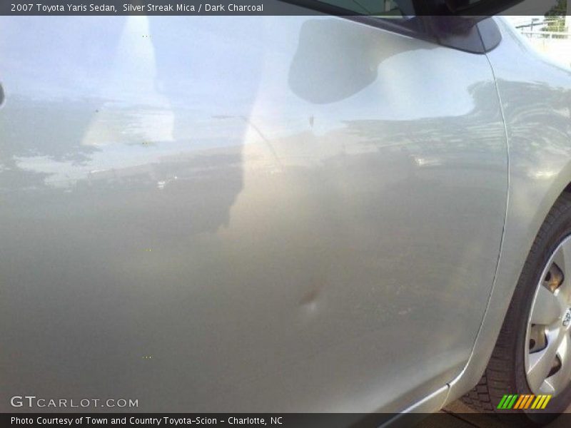Silver Streak Mica / Dark Charcoal 2007 Toyota Yaris Sedan