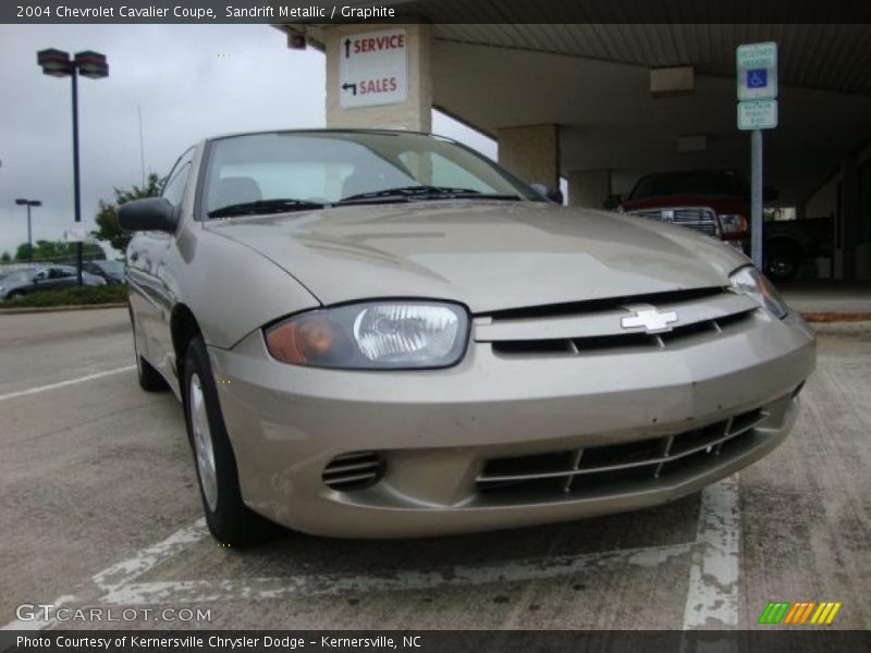 Sandrift Metallic / Graphite 2004 Chevrolet Cavalier Coupe