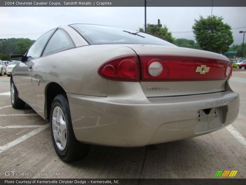 Sandrift Metallic / Graphite 2004 Chevrolet Cavalier Coupe