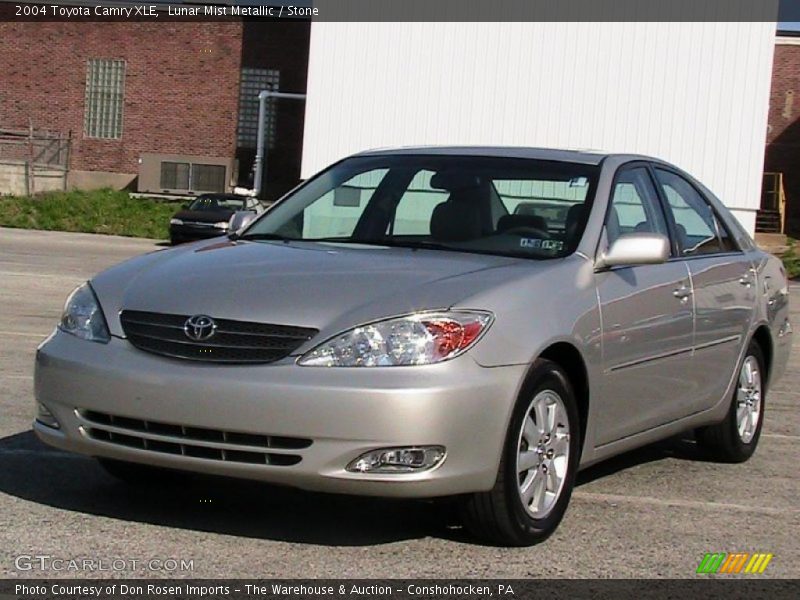 Lunar Mist Metallic / Stone 2004 Toyota Camry XLE