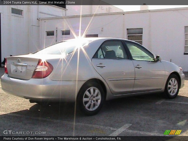 Lunar Mist Metallic / Stone 2004 Toyota Camry XLE
