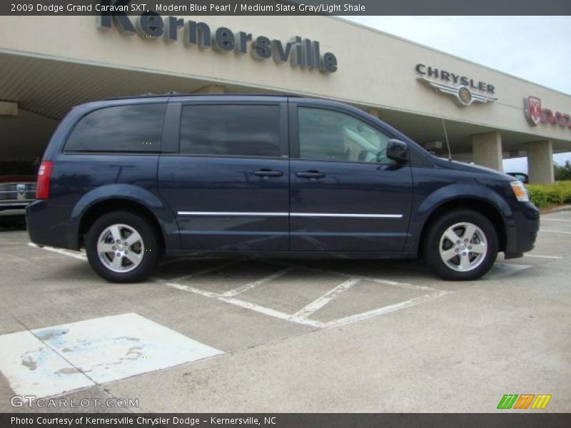 Modern Blue Pearl / Medium Slate Gray/Light Shale 2009 Dodge Grand Caravan SXT