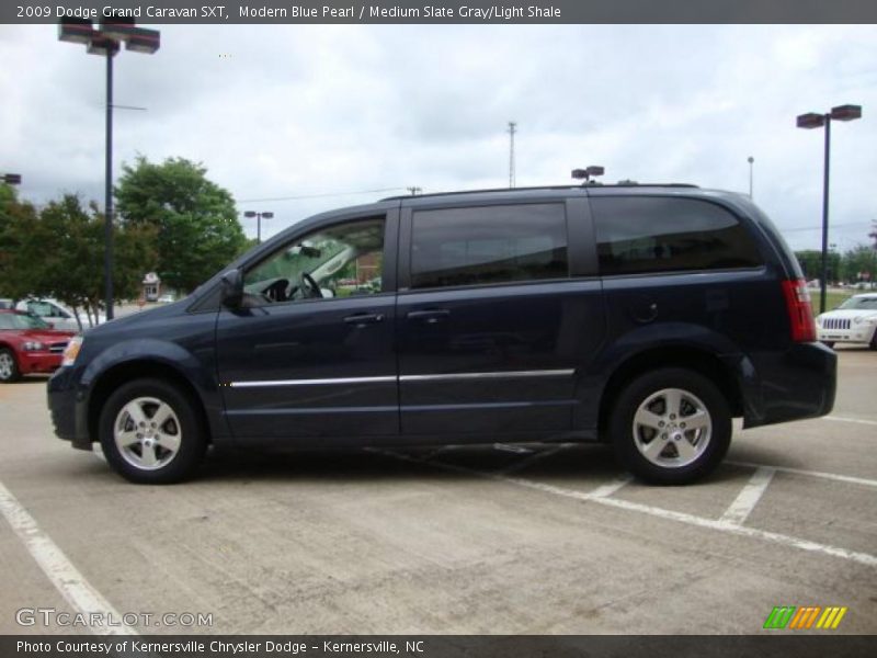 Modern Blue Pearl / Medium Slate Gray/Light Shale 2009 Dodge Grand Caravan SXT
