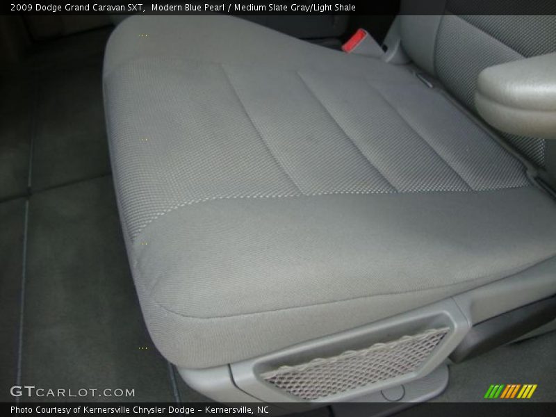 Modern Blue Pearl / Medium Slate Gray/Light Shale 2009 Dodge Grand Caravan SXT