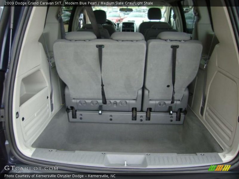 Modern Blue Pearl / Medium Slate Gray/Light Shale 2009 Dodge Grand Caravan SXT