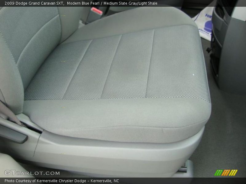 Modern Blue Pearl / Medium Slate Gray/Light Shale 2009 Dodge Grand Caravan SXT
