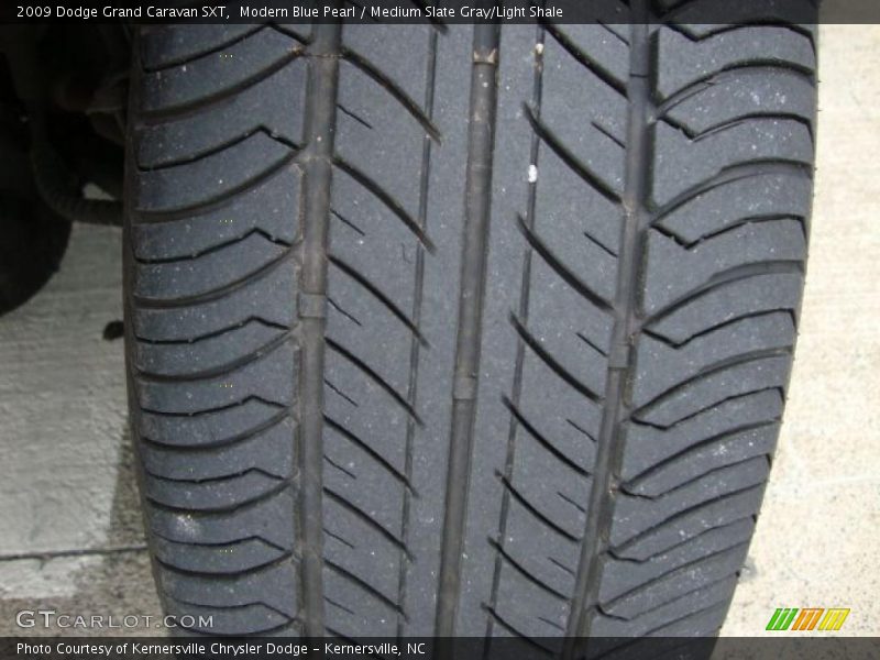 Modern Blue Pearl / Medium Slate Gray/Light Shale 2009 Dodge Grand Caravan SXT