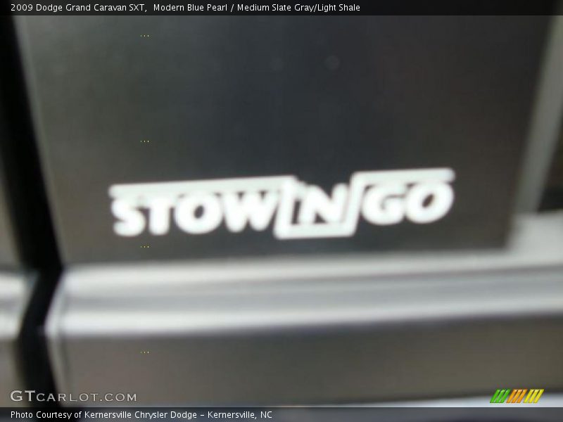 Modern Blue Pearl / Medium Slate Gray/Light Shale 2009 Dodge Grand Caravan SXT