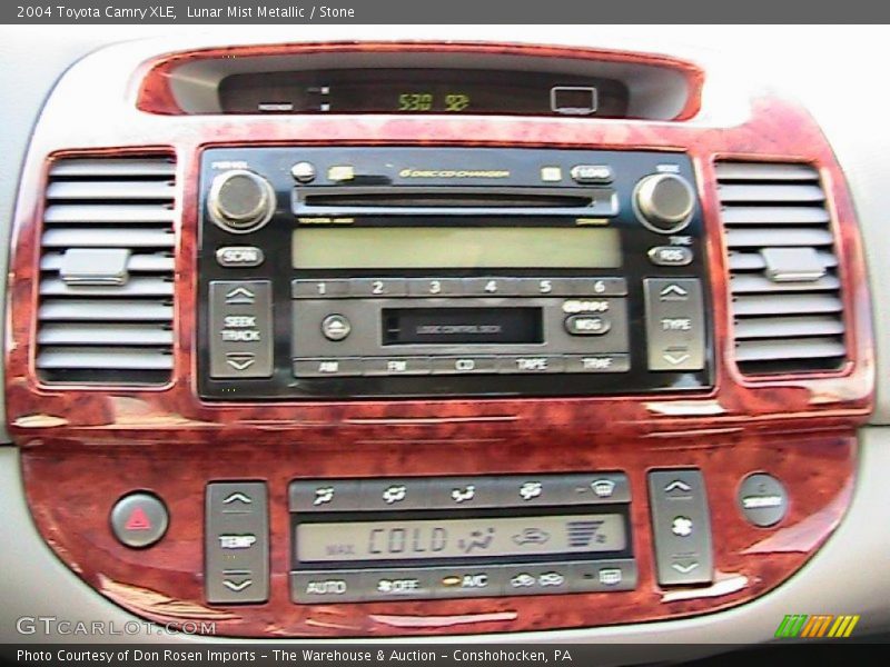 Lunar Mist Metallic / Stone 2004 Toyota Camry XLE
