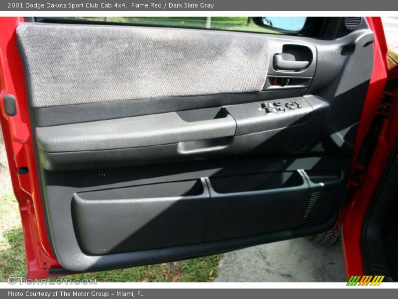 Flame Red / Dark Slate Gray 2001 Dodge Dakota Sport Club Cab 4x4
