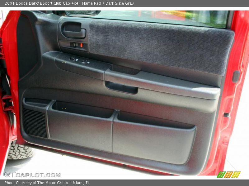 Flame Red / Dark Slate Gray 2001 Dodge Dakota Sport Club Cab 4x4