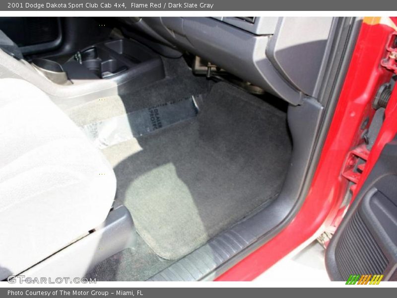 Flame Red / Dark Slate Gray 2001 Dodge Dakota Sport Club Cab 4x4