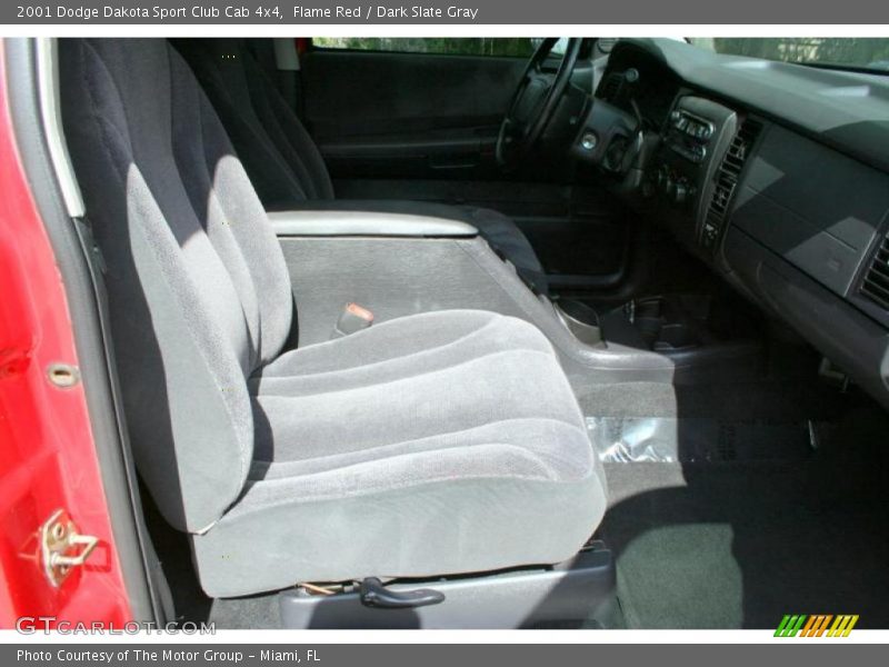 Flame Red / Dark Slate Gray 2001 Dodge Dakota Sport Club Cab 4x4
