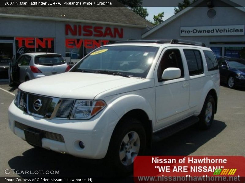 Avalanche White / Graphite 2007 Nissan Pathfinder SE 4x4