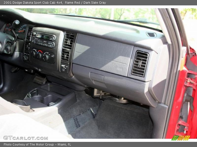 Flame Red / Dark Slate Gray 2001 Dodge Dakota Sport Club Cab 4x4