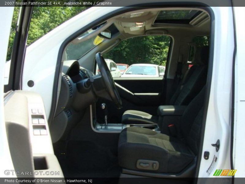 Avalanche White / Graphite 2007 Nissan Pathfinder SE 4x4