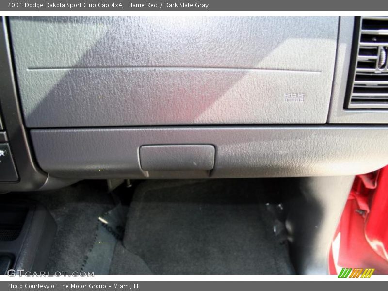 Flame Red / Dark Slate Gray 2001 Dodge Dakota Sport Club Cab 4x4
