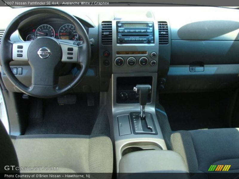 Avalanche White / Graphite 2007 Nissan Pathfinder SE 4x4
