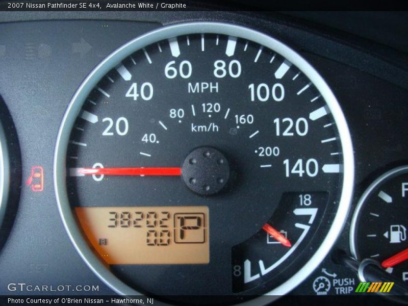 Avalanche White / Graphite 2007 Nissan Pathfinder SE 4x4