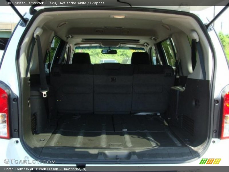 Avalanche White / Graphite 2007 Nissan Pathfinder SE 4x4