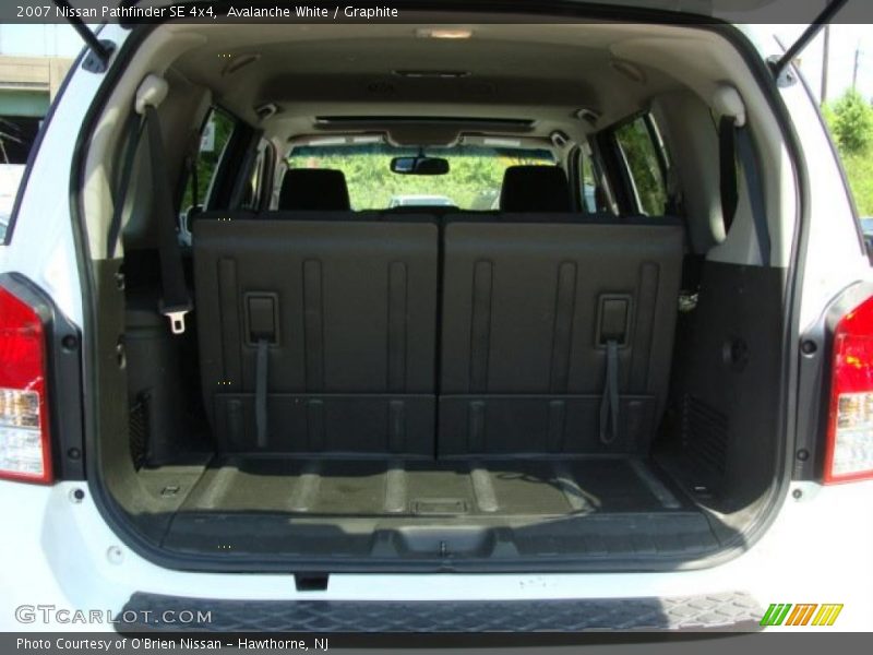 Avalanche White / Graphite 2007 Nissan Pathfinder SE 4x4
