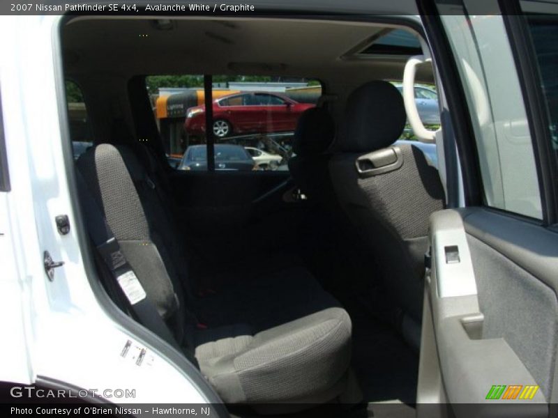 Avalanche White / Graphite 2007 Nissan Pathfinder SE 4x4