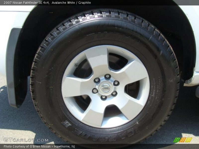 Avalanche White / Graphite 2007 Nissan Pathfinder SE 4x4