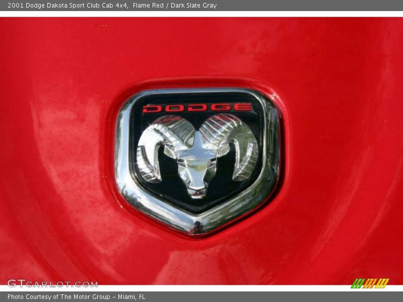 Flame Red / Dark Slate Gray 2001 Dodge Dakota Sport Club Cab 4x4